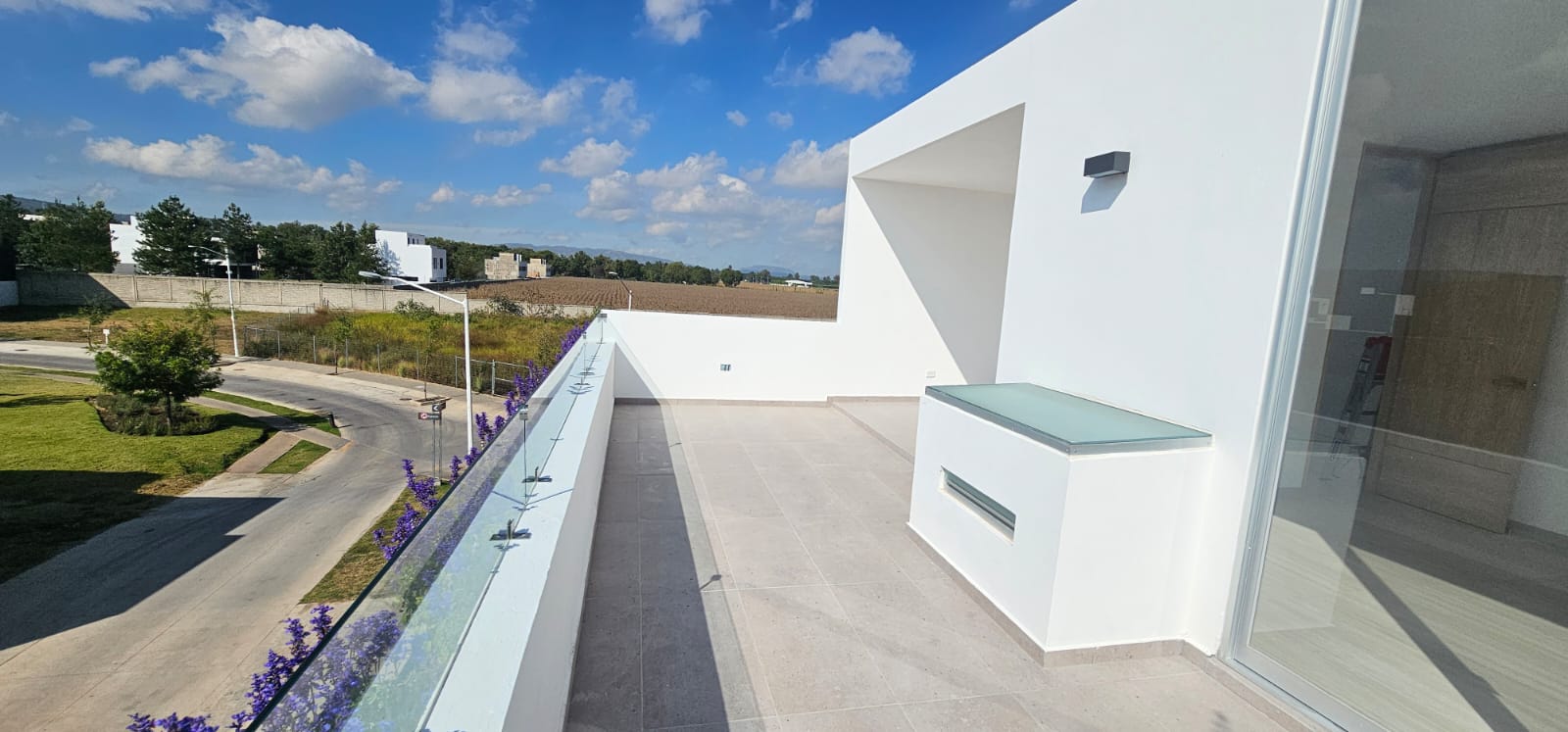 Vive el confort y la seguridad que mereces en Solares Coto Altanaza - foto 6