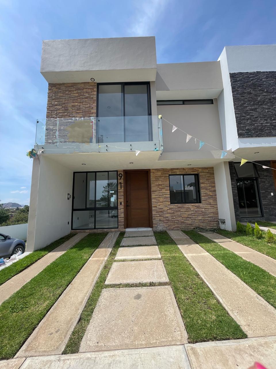 Hermosa casa en Coto Manzanos en Capital Norte