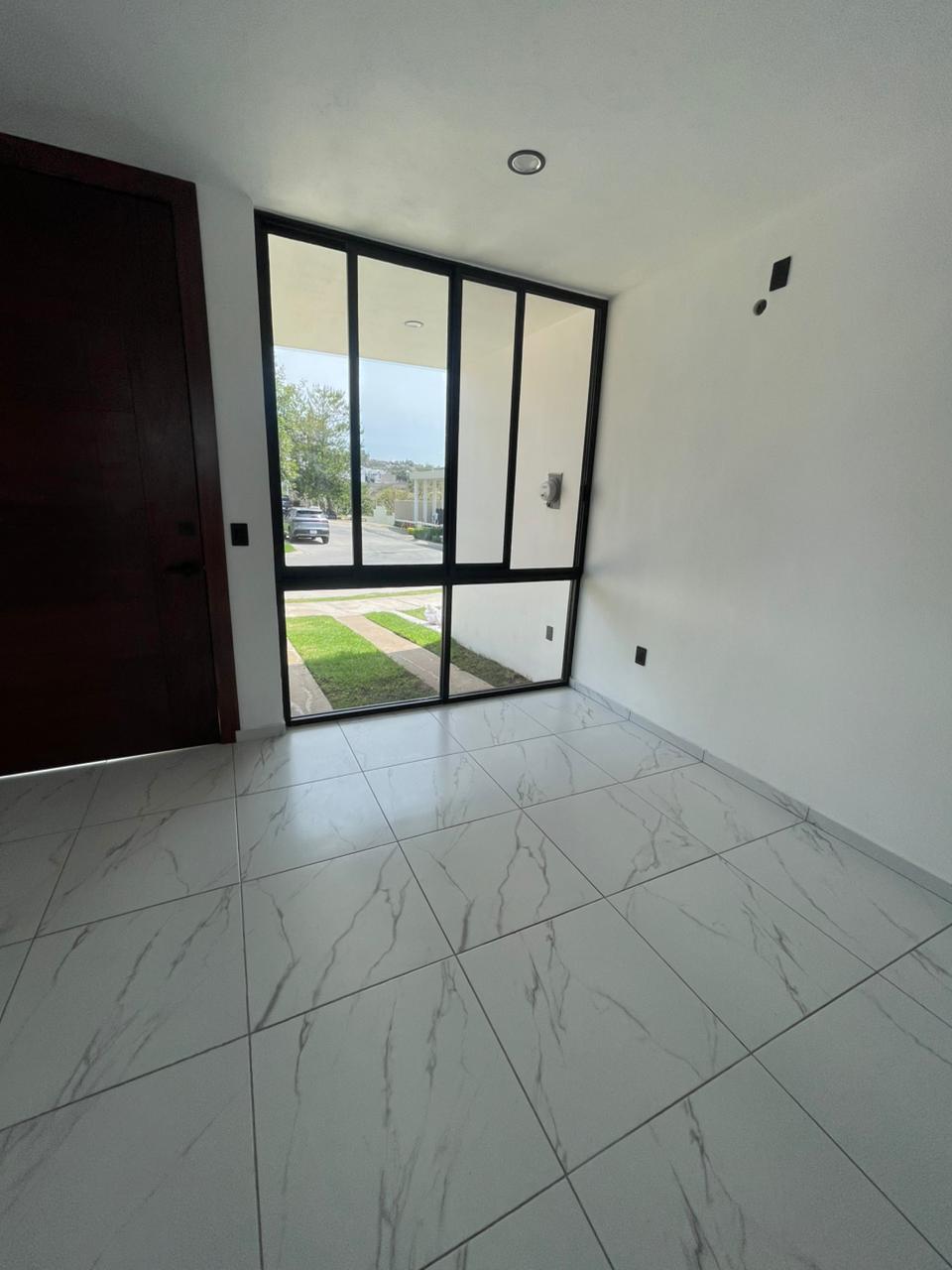 Hermosa casa en Coto Manzanos en Capital Norte - foto 1