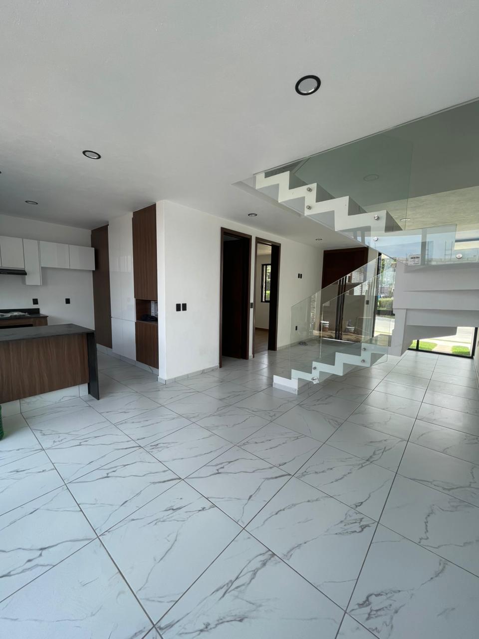 Hermosa casa en Coto Manzanos en Capital Norte - foto 2